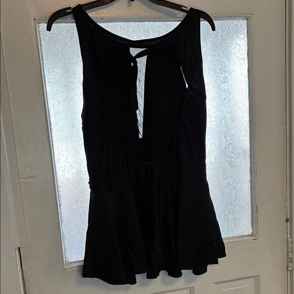 Women’s Black Deep Plunge Swimsuit Top with Cutout Back Size XXL - Picture 4 of 6